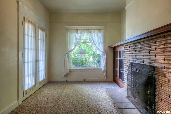 Building Photo - 342 NW 29th St