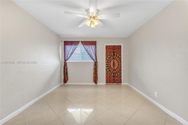 Building Photo - 2175 NE 56th St