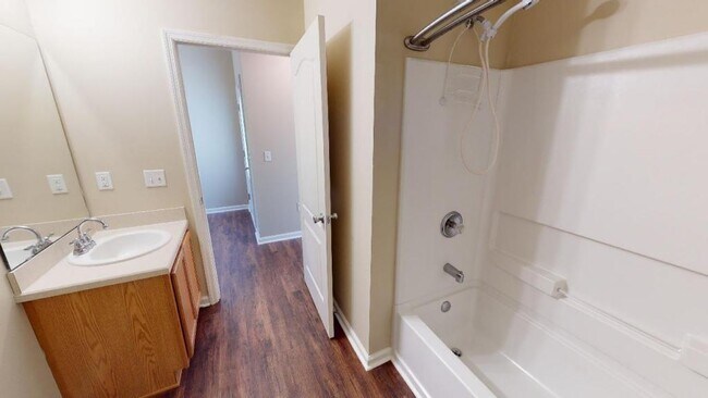 Building Photo - 77420 Cobblestone Dr