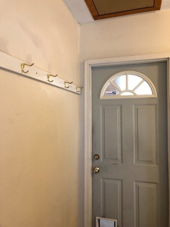 Building Photo - 47 Elmwood St