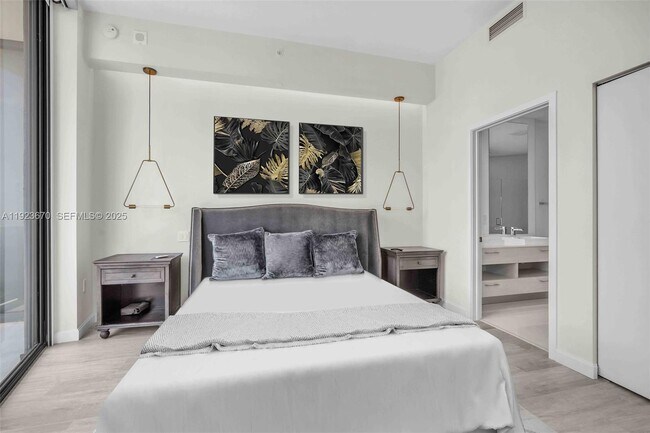 Building Photo - 55 SW 9th St