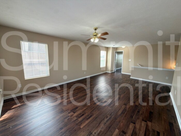 Building Photo - 8005 Harshaw Dr