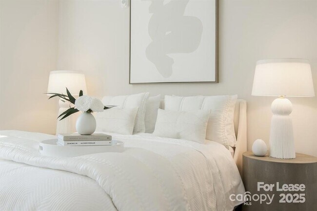 Building Photo - 14011 Bespoke Rd