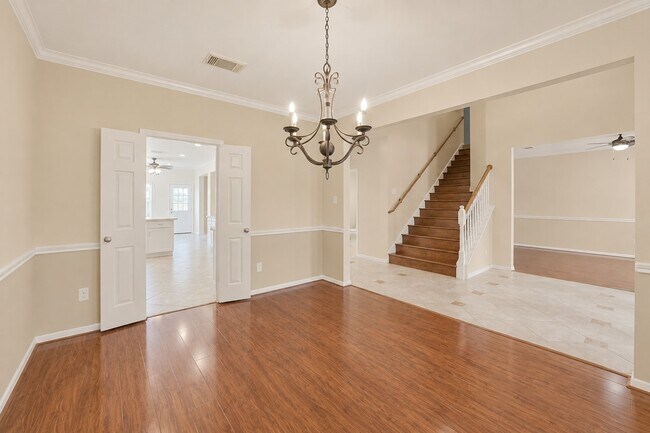 Building Photo - 2414 Falcon Knoll Ln