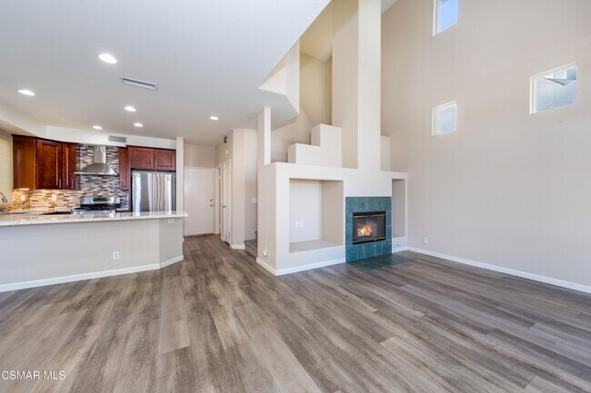 Building Photo - 214 E Port Hueneme Rd