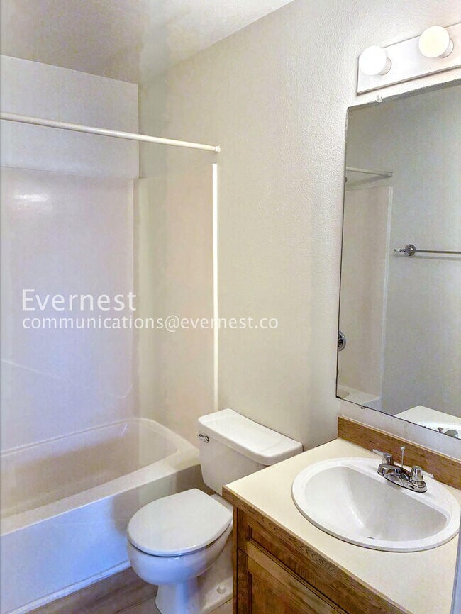 Building Photo - 1812 17th St