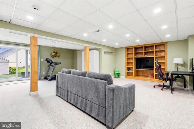 Building Photo - 438 Candlewood Way