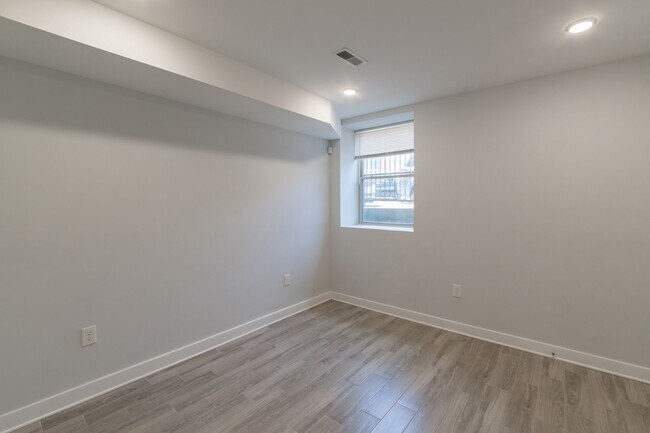 Building Photo - 1755 N Marshall St