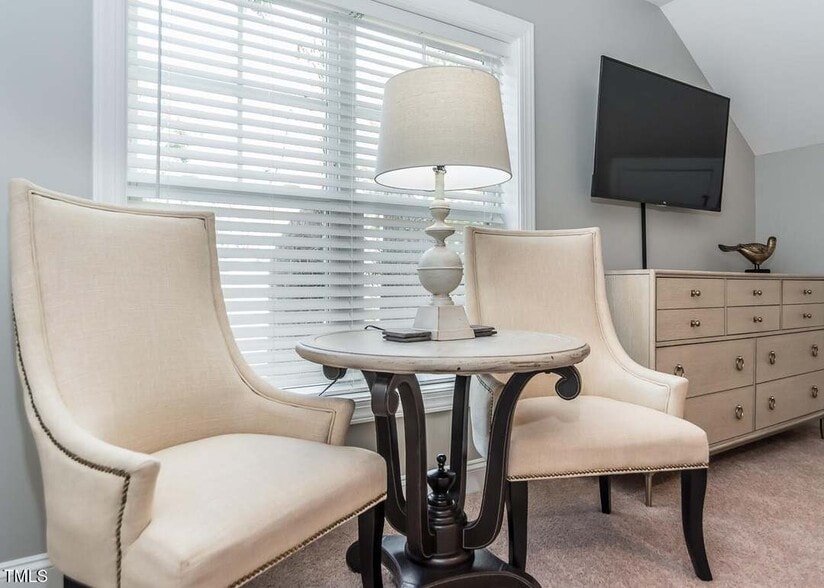 Building Photo - 151 Pineland Cir