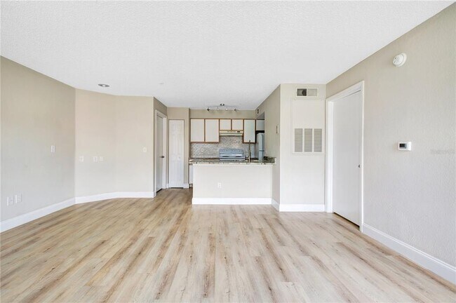 Building Photo - 2214 Grand Cayman Ct