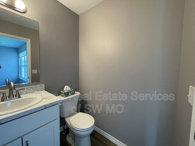Building Photo - 4048 W Wilderness St