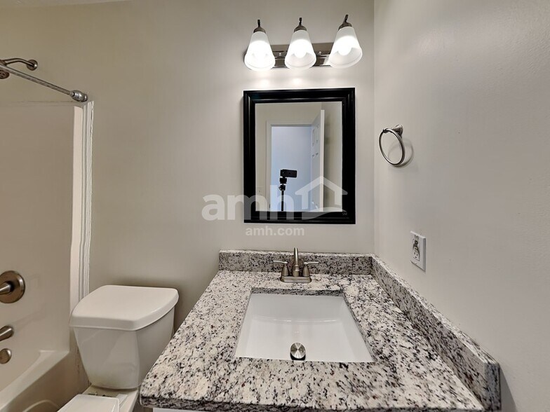 Building Photo - 1307 Bramlett Forest Ct SE
