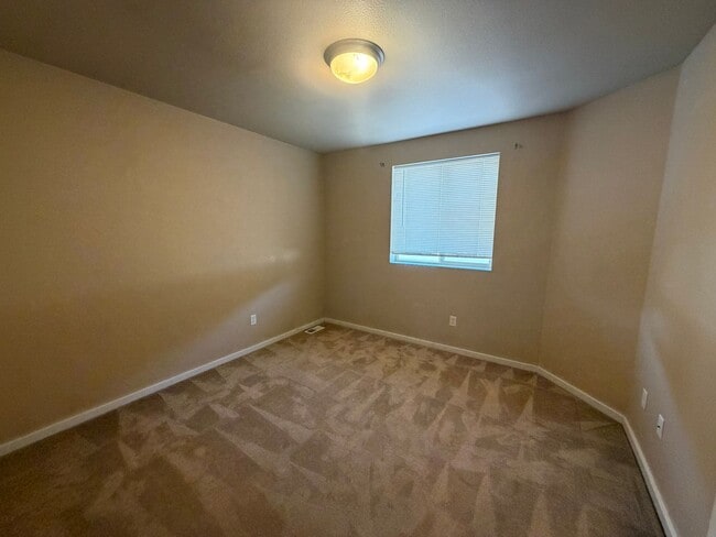 Building Photo - 9411 10th Ave Ct E