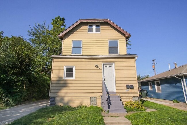 Building Photo - 3992 E 26th St