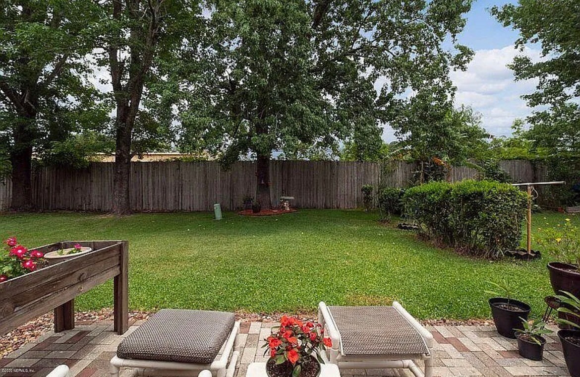 Building Photo - 8079 Village Gate Ct