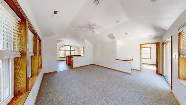 Building Photo - 237 Sir Richard E