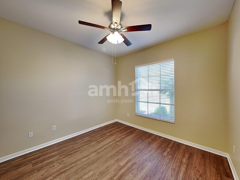 Building Photo - 9573 SW Flowermound Cir