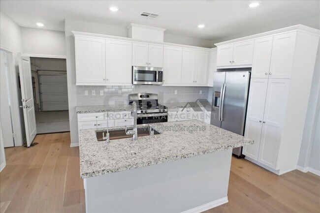 Building Photo - 26425 Choral Ln