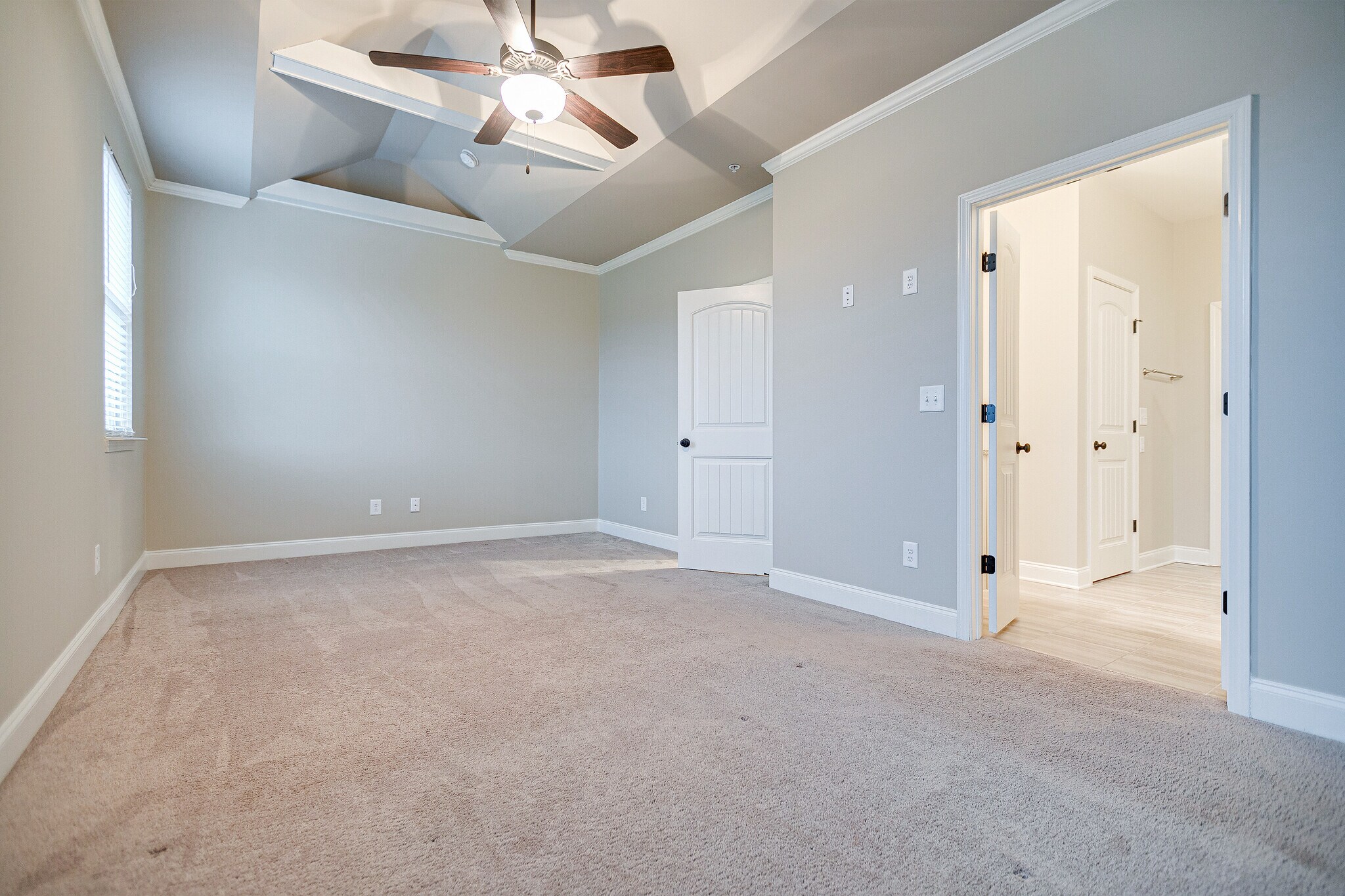 Building Photo - 2576 Wellesley Square Dr