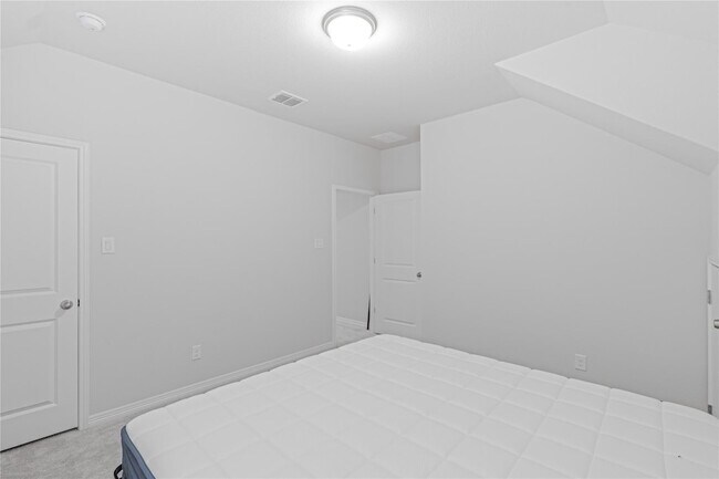 Building Photo - 213 Mira Mesa Dr