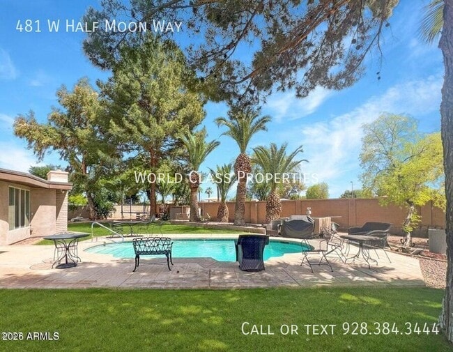 Building Photo - 481 W Half Moon Way
