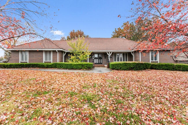 Building Photo - 4612 NW Bramble Trail