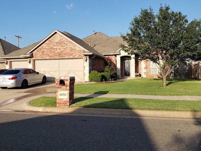 Building Photo - 16700 VALDERAMA WAY