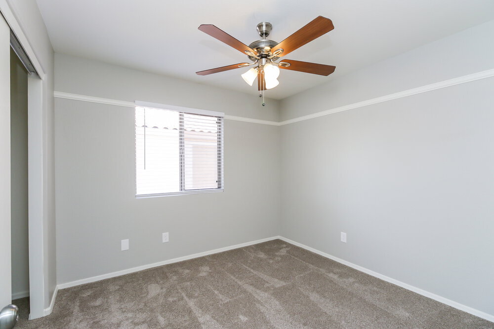 Building Photo - 10602 W Rosewood Dr