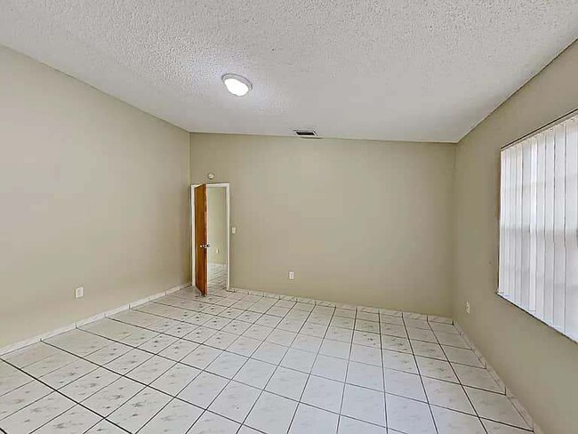 Building Photo - 6957 W 25th Ave