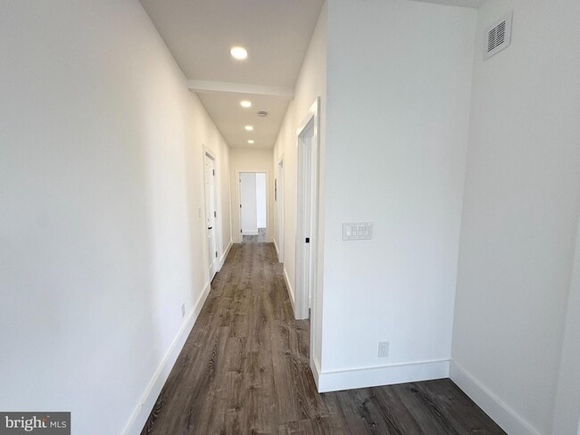 Building Photo - 30 Haddon Ave