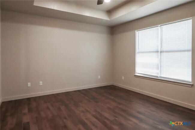 Building Photo - 3218 Rampart Loop