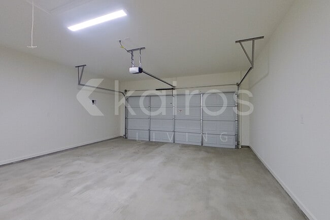 Building Photo - 108 Hendrix Rd