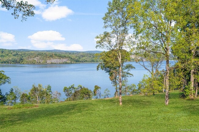 Building Photo - 660 Wheeler Hill Rd