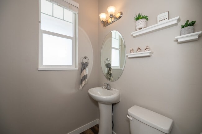 Building Photo - 794 Star Spangled Dr