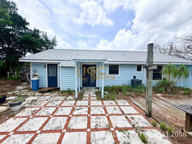 Building Photo - 3950 Baldwin Dr
