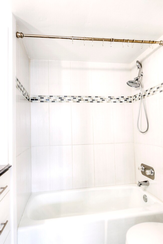 Building Photo - 6101 W 94th St