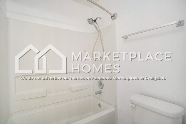 Building Photo - 9734 Ceremony Cove