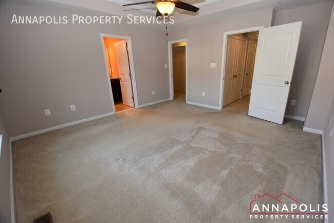 Building Photo - 806 Nancy Lynn Ln