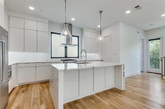 Building Photo - 2703 Kimsey Dr