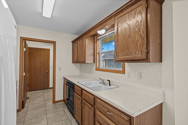 Building Photo - 1278 W Butterfield Dr