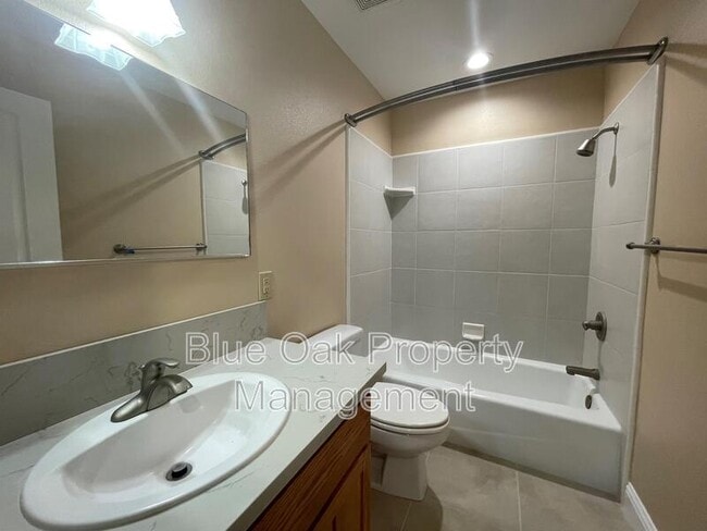 Building Photo - 1 Hidden Brooke Way