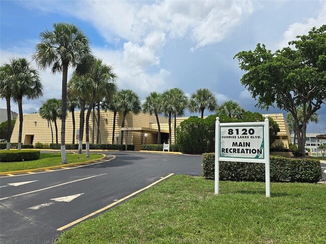 Building Photo - 8225 Sunrise Lakes Blvd