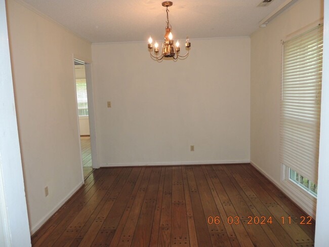 Building Photo - 102 Epworth Dr