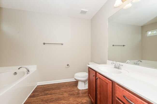 Building Photo - 639 Big Hurricane Dr