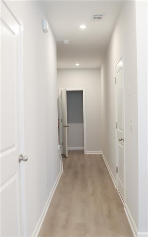 Building Photo - 483 Crown Dr