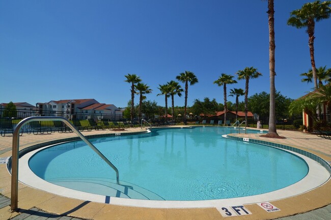 Building Photo - 1/1 Condo in Villas Del Sol ~ Gated Comm w...