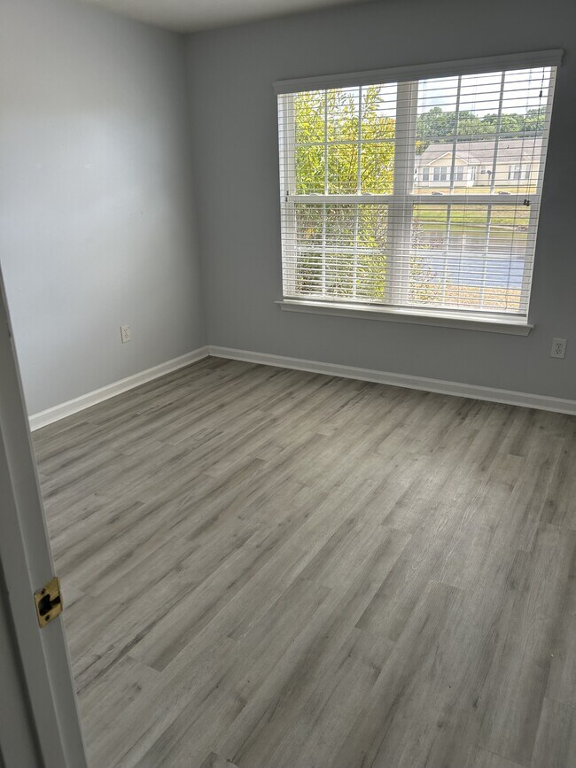 Building Photo - 4328 Heartwood Ln