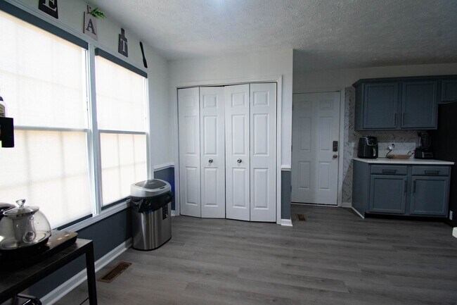 Building Photo - Coming Soon! 3 Bedroom 2.5 Bathroom- Large Fenced Yard Pets Okay!