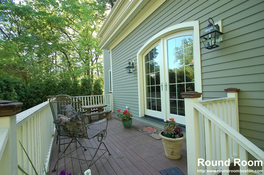 Building Photo - 3 Hickory Rd