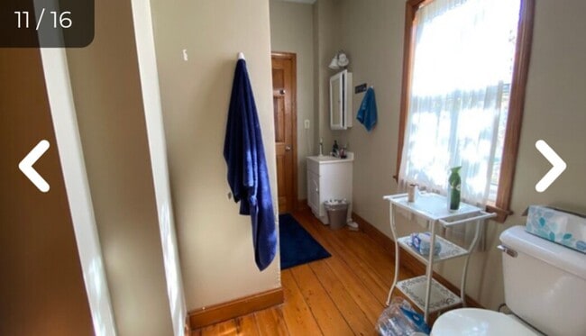 Building Photo - 6 bed Townhouse available 9/1